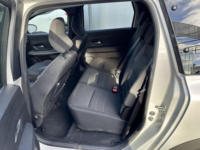 Dacia Jogger 1.0 TCe 110 Extreme 7p. | Zeer Ruim | A. Camera | Navi | Clima | Cruise | Historie | NL Auto!