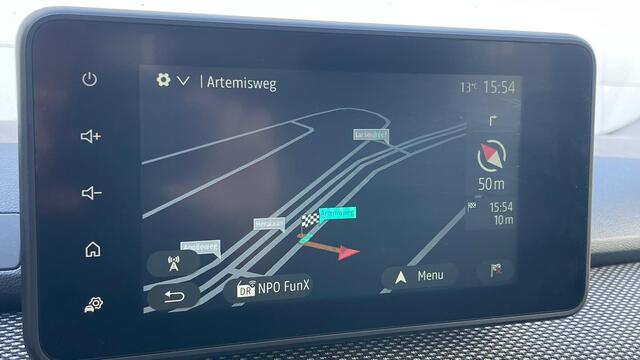 Dacia Jogger 1.0 TCe 110 Extreme 7p. Navigatie / 7-Persoons / Climate Control / Lichtmetalen Velgen / Parkeersensoren V+A+Camera / Cruise Control / DAB / LED / Hill Holt System