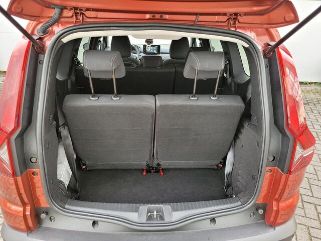 Dacia Jogger 1.0 TCe 110 Expression 7p. | Zeer Ruim | P. Sensoren+Camera | Navi | Clima | Cruise | Historie | NL Auto!