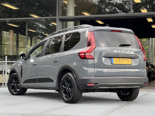 Dacia Jogger 1.0 TCe 110 Extreme 7p. | Navigatie | Achteruitrijcamera | Parkeersensoren voor + achter | Carplay |