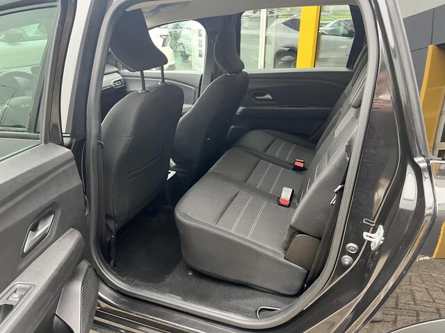 Dacia Jogger 1.0 TCe 110 Expression 7p. | 7-Persoons | Navigatie | Dodehoekdetectie |