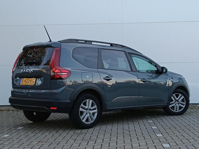 Dacia Jogger 1.0 TCe 110 Expression 7p. Navigatie / Parkeersensoren + Camera / Multifunctionele Dakrails