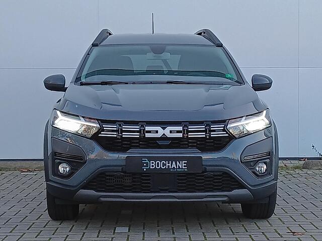 Dacia Jogger 1.0 TCe 110 Expression 7p. Navigatie / Parkeersensoren + Camera / Multifunctionele Dakrails