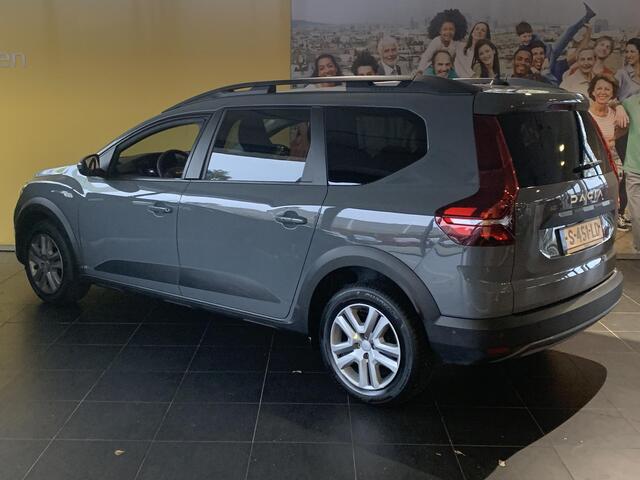 Dacia Jogger 1.0 TCe 110 Expression 7p. NAVIGATIE | ACHTERUITRIJCAMERA | PARKEERSENSOREN VOOR-EN ACHTER | 7-ZITS