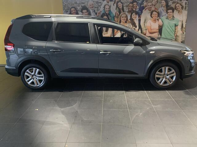 Dacia Jogger 1.0 TCe 110 Expression 7p. NAVIGATIE | ACHTERUITRIJCAMERA | PARKEERSENSOREN VOOR-EN ACHTER | 7-ZITS
