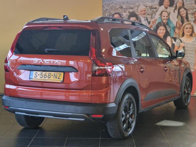 Dacia Jogger 1.0 TCe 110 Extreme 7p. NAVIGATIE | ACHTERUITRIJCAMERA | PARKEERSENSOREN VOOR-EN ACHTER | CLIMATE CONTROL | 7-ZITS