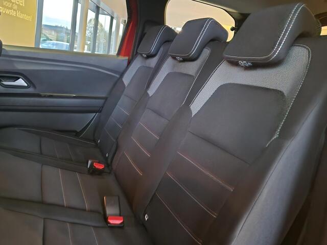 Dacia Jogger 1.0 TCe 110 Extreme 7p. NAVIGATIE | ACHTERUITRIJCAMERA | PARKEERSENSOREN VOOR-EN ACHTER | CLIMATE CONTROL | 7-ZITS