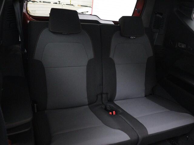 Dacia Jogger 1.0 TCe 110 Extreme 7p. | Navigatie | Draadloze Carplay | Parkeersensoren & Camera | Blind Spot | Elektronische Handrem | Hoogte verstelbare Stoel | Middenconsole | NIEUW & DIRECT LEVERBAAR! |