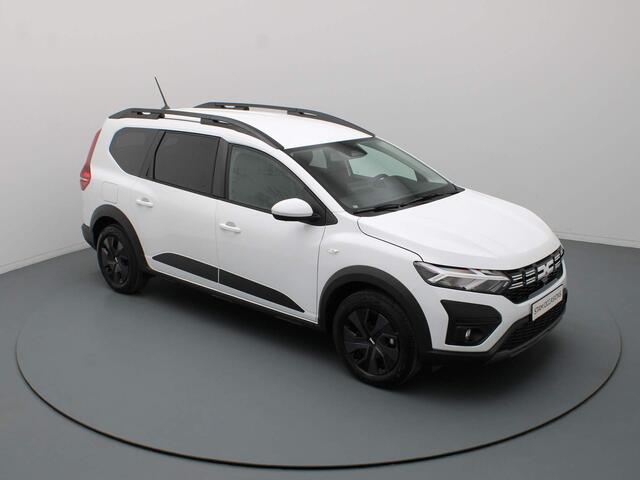 Dacia Jogger Hybrid 140pk Expression 5p. Airco | Carplay | Cruise | Parksens. achter