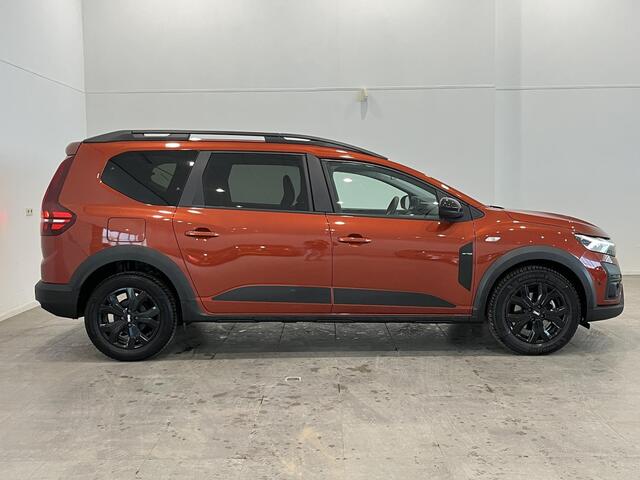 Dacia Jogger 1.0 TCe 110 Extreme 7p. | 7-persoons | Navigatie | Dodehoekdetectie | Parkeersensoren voor, achter en achteruitrijcamera | Apple Carplay/Android Auto