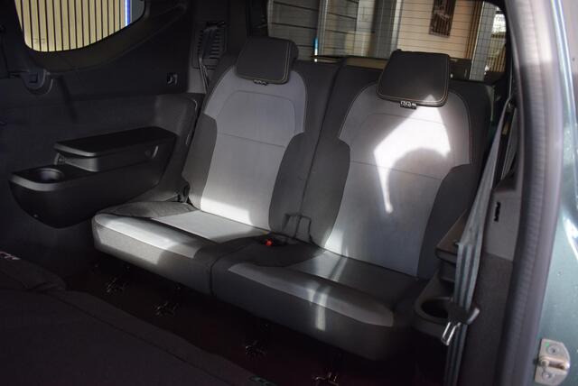 Dacia Jogger 1.6 Hybrid 140 Extreme 7p.carplay/Navi/ Airco Km 27.000!!