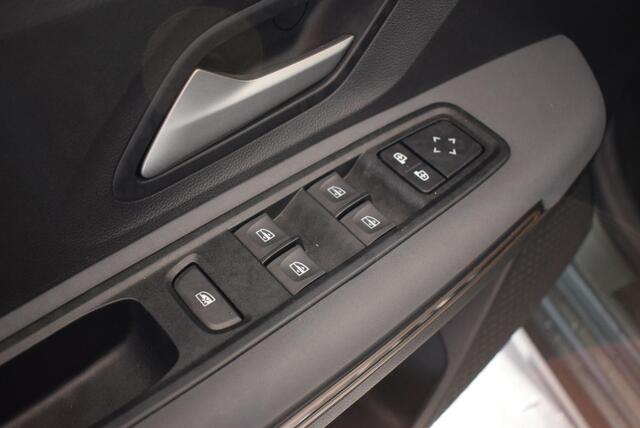 Dacia Jogger 1.6 Hybrid 140 Extreme 7p.carplay/Navi/ Airco Km 27.000!!