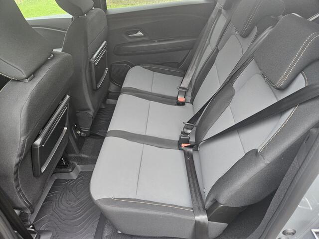 Dacia Jogger 1.6 Hybrid 140 Extreme 7p. / Levertijd I.O. / Betreft Black edition /
