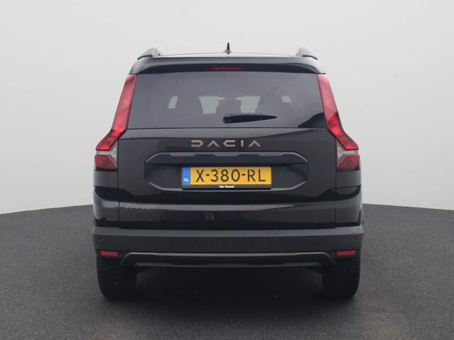 Dacia Jogger 1.0 - 110PK TCe Extreme 7p. | Navigatie | Apple Carplay/Android Auto | Climate control| Parkeersensoren| Lichtmetalen Velgen | Camera | LED Lampen | Licht & Regen Sensoren |