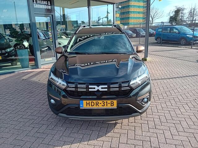 Dacia Jogger 1.0 TCe 110 Extreme 7p. airco(automatisch), Carplay/Android auto, Cruise control, Parkeersensoren, Camera, Keyless, Dimlicht automatisch, Regensensor, Elektrische ramen en spiegels, Lichtmetalen velgen, Fabrieksgarantie, BOVAG