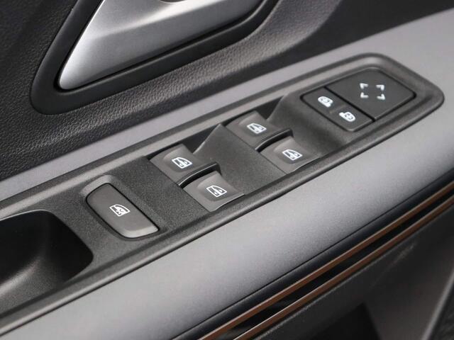 Dacia Jogger 1.6 Hybrid 140pk Extreme 7p. | Stoelverwarming | Blind spot warning | Navigatie |