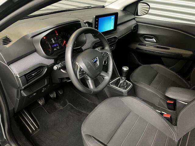 Dacia Jogger 1.0 TCe EXTREME 7p. PDC V+A/CAM/KEY-LESS/CLIMA/LED/ENZ