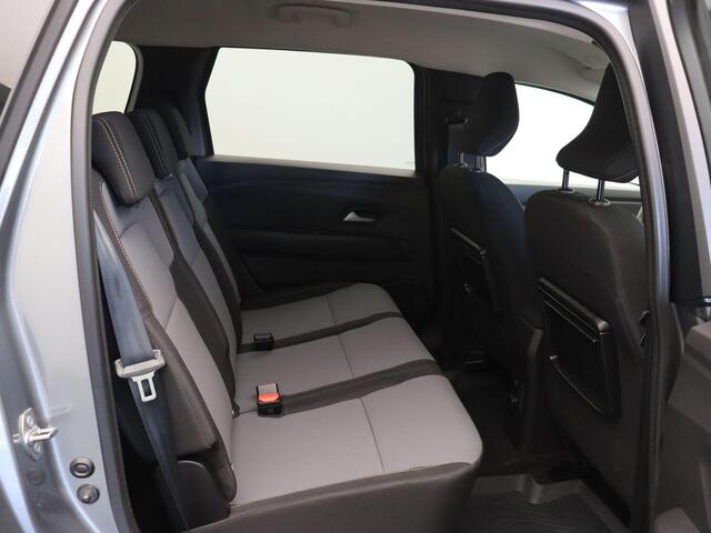 Dacia Jogger 1.6 Hybrid 140 Extreme 5p. | Stoelverwarming | Cruise control | Achteruitrijcamera | Parkeersensoren voor en achter | Navigatie |
