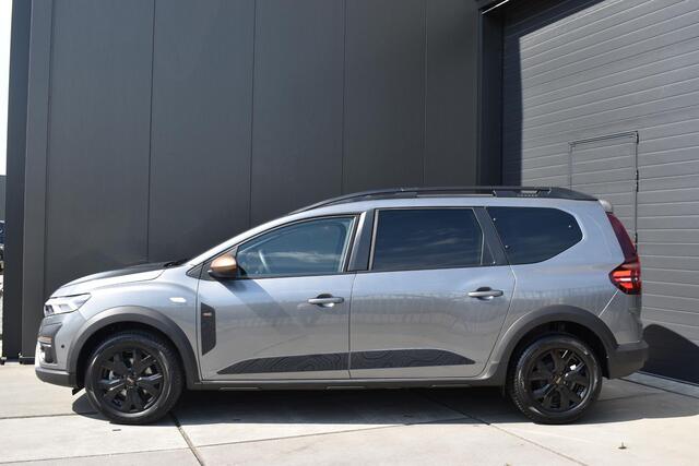 Dacia Jogger TCe 110 Extreme | 7 PERSOONS | NAVI | CAMERA | STOELVERWARMING | ALL-SEASONBANDEN | CRUISE CONTROL | CLIMATE CONTROL | PDC | LM