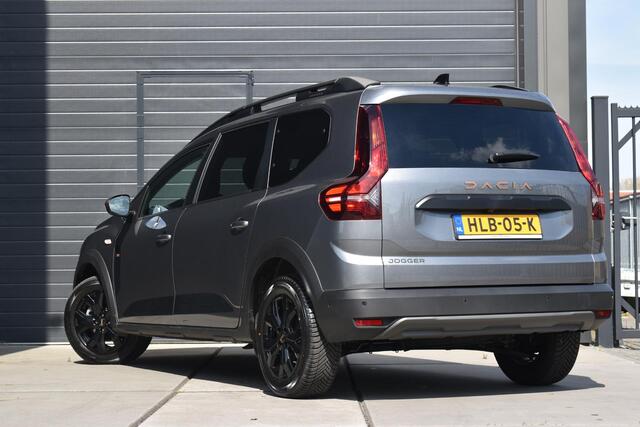 Dacia Jogger TCe 110 Extreme | 7 PERSOONS | NAVI | CAMERA | STOELVERWARMING | ALL-SEASONBANDEN | CRUISE CONTROL | CLIMATE CONTROL | PDC | LM
