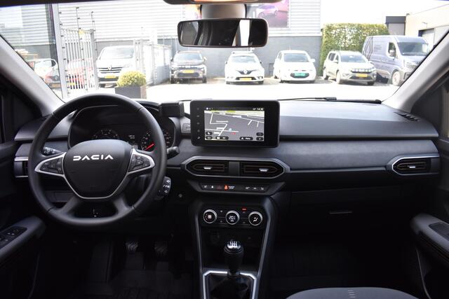 Dacia Jogger TCe 110 Extreme | 7 PERSOONS | CAMERA | NAVI | CRUISE CONTROL | STOELVERWARMING | ALL-SEASONBANDEN | CLIMATE CONTROL | PDC | LMV