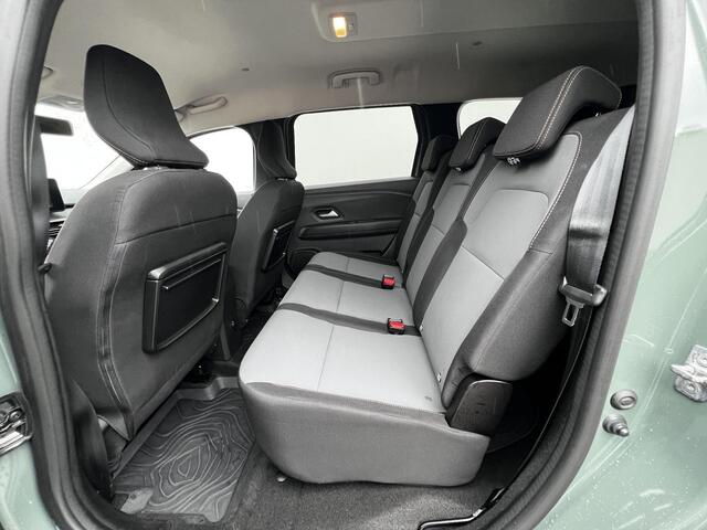 Dacia Jogger 1.6 Hybrid 140 Extreme 7p. / Zeven persoons / Trekgewicht 750 kg / Achteruitrijcamera / Navigatie via Apple Carplay Android / All Season banden 16" LM wielen /