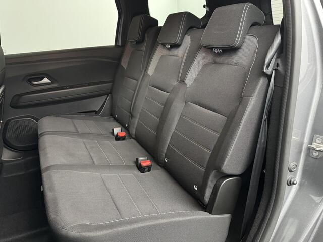 Dacia Jogger 1.6 Hybrid 140 Extreme 7p. | Achteruitrijcamera | Apple CarPlay / Android Auto navigatie | Verwarmbare voorstoelen |