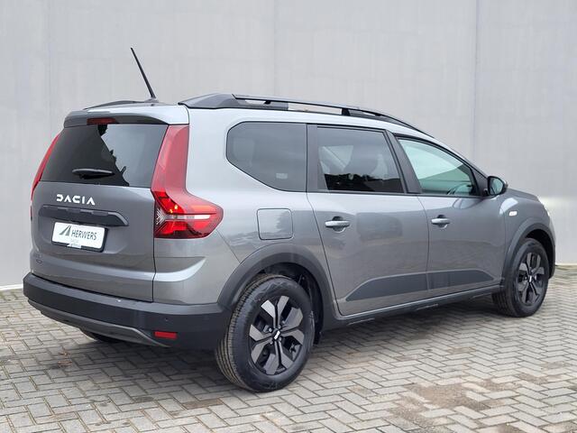 Dacia Jogger 1.6 Hybrid 140 Expression 7p. Automaat / 7- persoons / Pack Assist / Achteruitrijcamera / Verwarmde voorstoelen / Automatische airco