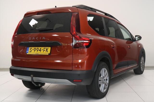 Dacia Jogger 1.0 TCe Comfort 7p. | Parkeersensor | Airco | Trekhaak | AppleCarplay AndroidAuto Navigatie | Cruise control | 7 personen |