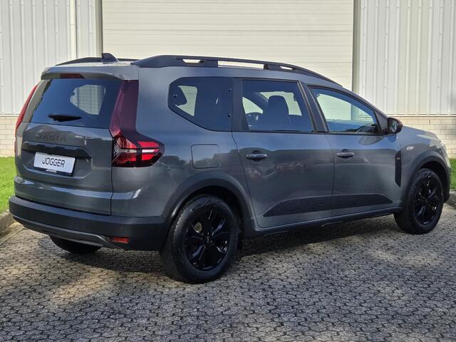 Dacia Jogger 1.6 Hybrid 140 Extreme 7p. Automaat / Stoelverwarming / Apple Carplay & Android Auto / Climate Control /