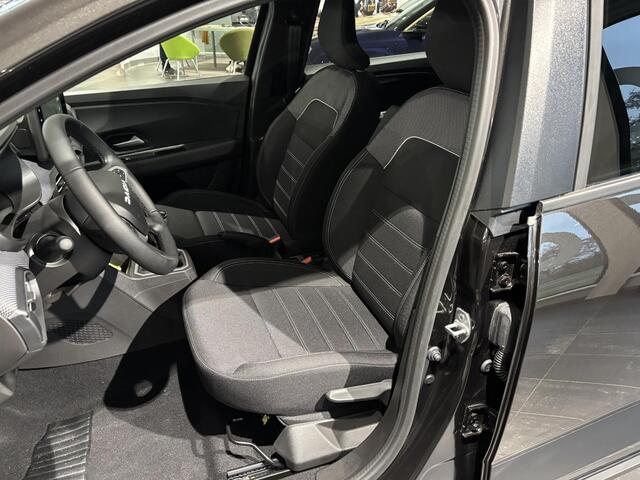 Dacia Jogger 1.0 TCe 100 ECO-G Expression 7p. / 7 JAAR GARANTIE / AIRCO / APPLE & ANDROIDCARPLAY / DODE HOEK WAARSCHUWING / PARKEERSENSOREN V+A INCL. CAMERA / VAN ¤ 30056,- VOOR ¤ 27399,- RIJKLAAR