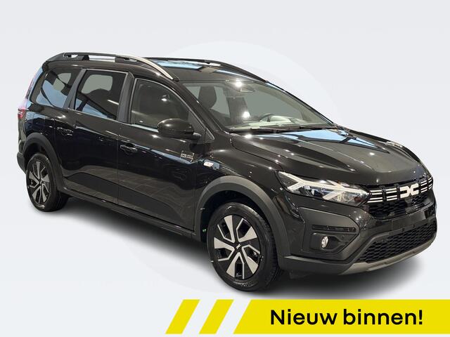 Dacia Jogger 1.0 TCe 100 ECO-G Expression 7p. / 7 JAAR GARANTIE / AIRCO / APPLE & ANDROIDCARPLAY / DODE HOEK WAARSCHUWING / PARKEERSENSOREN V+A INCL. CAMERA / VAN ¤ 30056,- VOOR ¤ 27399,- RIJKLAAR
