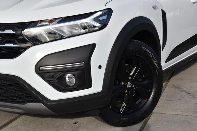 Dacia Jogger TCe 100 Bi-Fuel Extreme | 7 PERSOONS | CAMERA | TREKHAAK | NAVI | CRUISE CONTROL | CLIMATE CONTROL | APPLECARPLAY/ANDROIDAUTO | PDC | LMV