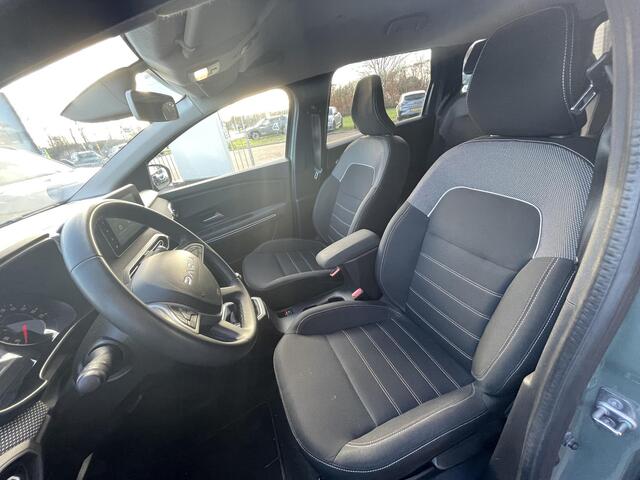 Dacia Jogger 1.0 TCe 100 ECO-G Extreme 5p. / TREKHAAK / DODEHOEKSENSOREN / ACHTERUITRIJCAMERA / PARKEERSENSOREN