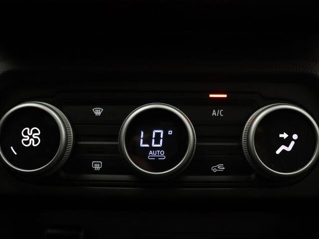 Dacia Jogger Hybrid Extreme 7p. 140pk Camera | Cruise | Navi | Parkeersens. v+a