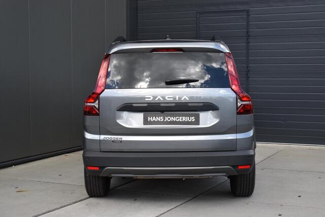 Dacia Jogger Hybrid 140 Expression | AUTOMAAT | 7 PERSOONS | CAMERA | STOELVERWARMING | CRUISE CONTROL | APPLECARPLAY/ANDROIDAUTO | CLIMATE CONTROL | PDC | LMV