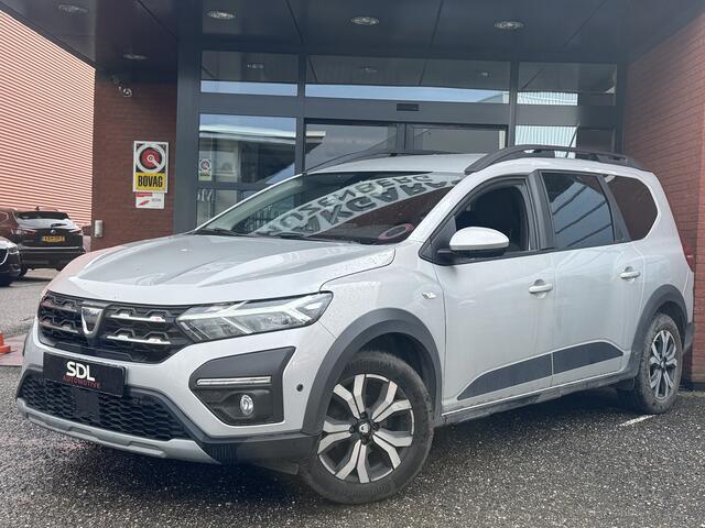 Dacia Jogger 1.0 TCe 110 Extreme 5p. // TREKHAAK // NAVI // CAMERA // PDC // DODENHOEK SENSOR // CRUISE // APPLE CARPLAY - ANDROID AUTO //