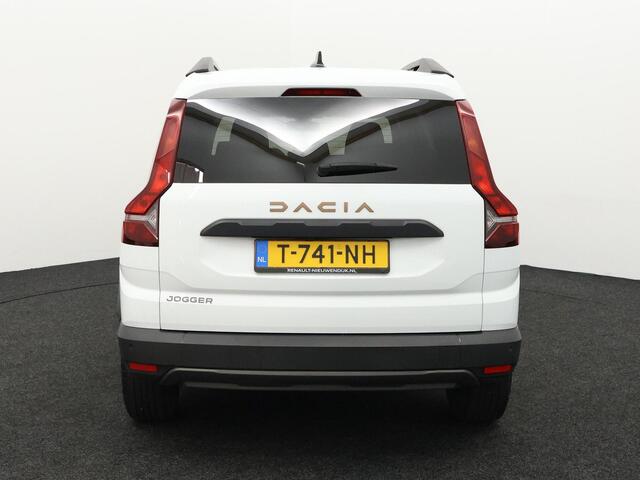 Dacia Jogger 1.0 TCe 100 ECO-G Extreme 7p. / 1E EIGENAAR / STOEL & STUURWIEL VERWARMING / NAVIGATIE /