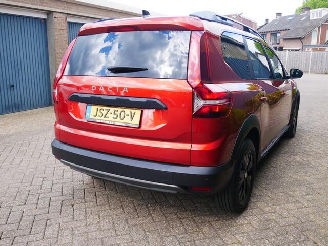 Dacia Jogger 1.0 TCE 110 EXTREME 7P. **Clima//Navi//Lm **