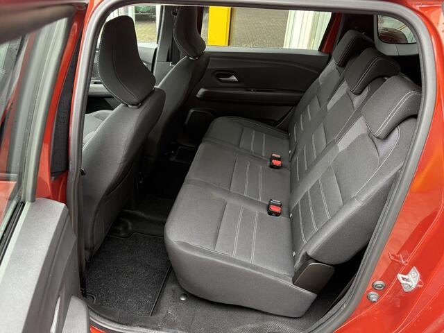 Dacia Jogger 1.6 Hybrid 140 Expression 5p. | Navigatie | LED | DAB | Cruise Control | Airco | Parkeersensoren | Apple Carplay & Android Auto |