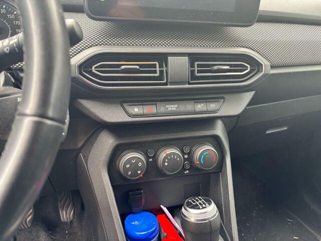 Dacia Jogger 1.0 TCe 110 Expression 5p. 110PK | NIEUW BINNEN, MEER FOTO'S VOLGEN | Airco | Cruise | Parkeersensoren | DAB+ Radio