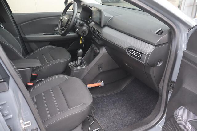 Dacia Jogger 1.6 Hybrid 140 Expression 7p. - NL Auto!! Camera I Dode Hoek I Apple