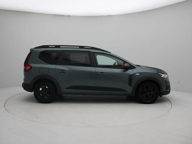 Dacia Jogger TCe 110 Extreme 7p. | Medianav met Apple CarPlay & Android Auto | Parkeersensoren v+a met achteruitrijcamera | Cruise control | Climate Control | Blind spot warning |