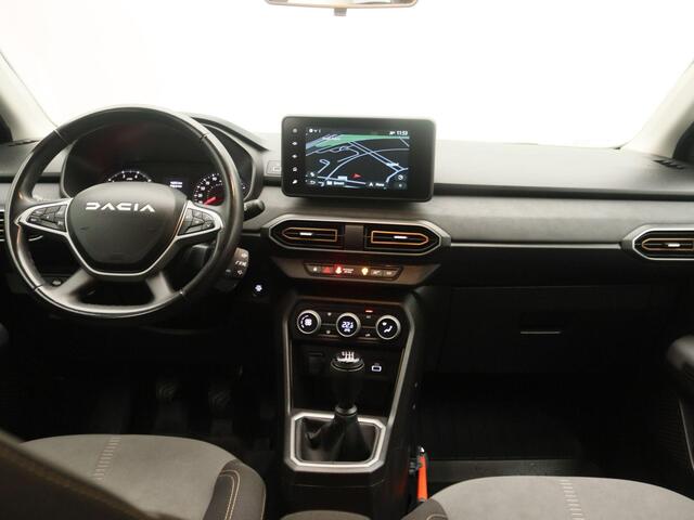 Dacia Jogger TCe 110 Extreme 7p. | Medianav met Apple CarPlay & Android Auto | Parkeersensoren v+a met achteruitrijcamera | Cruise control | Climate Control | Blind spot warning |