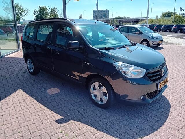 Dacia LODGY 1.2 TCe Ambiance 7p., Multimedia systeem, Bluetooth telefoonverbinding, Elektrische ramen, Trekhaak Nette auto, BOVAG