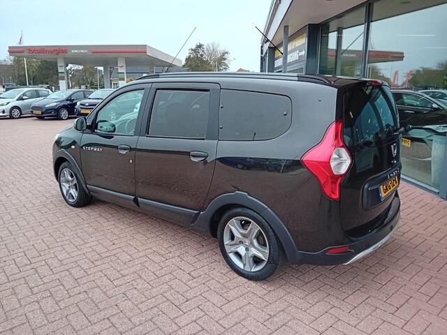Dacia LODGY 1.2 TCe Série Limitée Stepway 7p. Airco, Multimediasysteem, Bluetooth, Navigatie, Camera, Parkeersensoren, Stoelverwarming, Cruise control, Elektrische ramen en spiegels, Wintereset, Mistlampen, Centrale vergrendeling met afstandsbediening, Nette auto, De