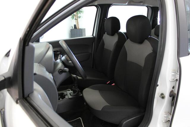 Dacia LODGY 1.6 SCe Bi-Fuel Ambiance 7p. | NL-AUTO+N.A.P! | AIRCO | ELEK-RAMEN | CPV | BLUETOOTH-RADIO | MEDIA |