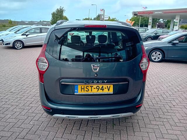 Dacia LODGY 1.6 SCe Stepway 7p., Airco, Multimediasysteem, Bluetooth, Navigatie, Parkeersensoren, Camera, Cruise Control, Stoelverwarming, Elektrische ramen en spiegels, Nette auto, BOVAG