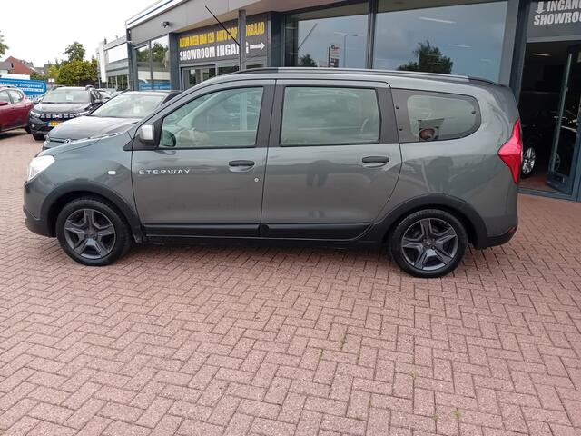 Dacia LODGY 1.6 SCe Stepway 7p., Airco, Multimediasysteem, Bluetooth, Navigatie, Parkeersensoren, Camera, Cruise Control, Stoelverwarming, Elektrische ramen en spiegels, Nette auto, BOVAG