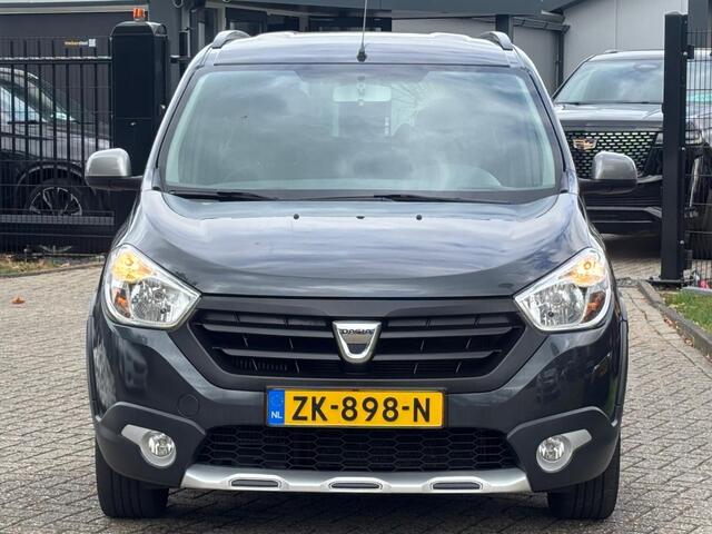 Dacia LODGY 1.2 Benzine 7-Persoons 2016 149.000 KM